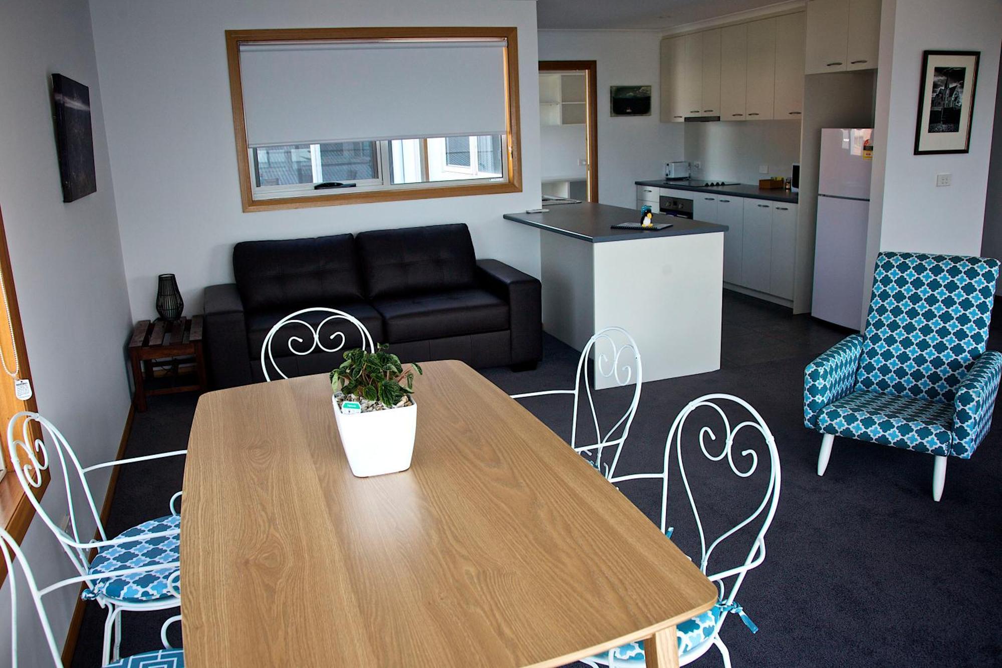 Penguin Beachfront Apartments Номер фото