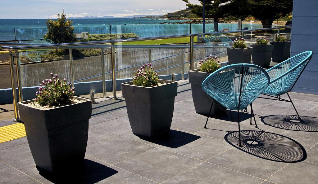 Penguin Beachfront Apartments Номер фото
